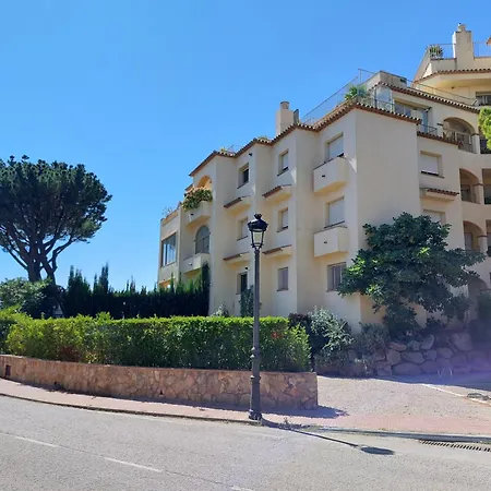 Sea View House With Private Pool And Garden Holiday home